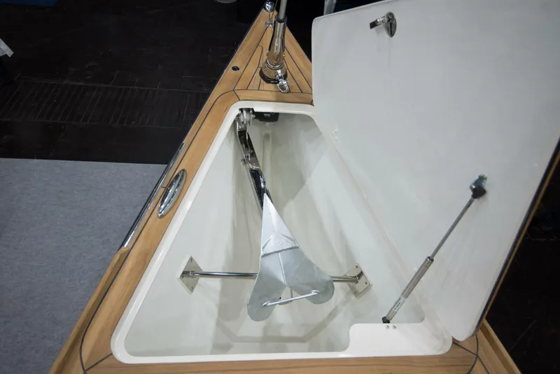 Slide: The Image of Leonardo Yachts Eagle 38 2024 - 5433241