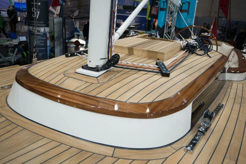 Slide: The Image of Leonardo Yachts Eagle 38 2024 - 5433242