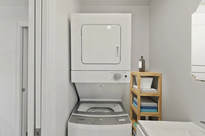 Slide: The Image of Custom Hank's 40 Houseboat 2025 - 5433253