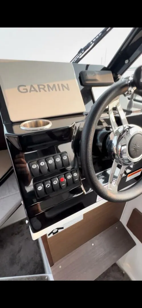 Slide: The Image of Nc795_helm_close - 5433983