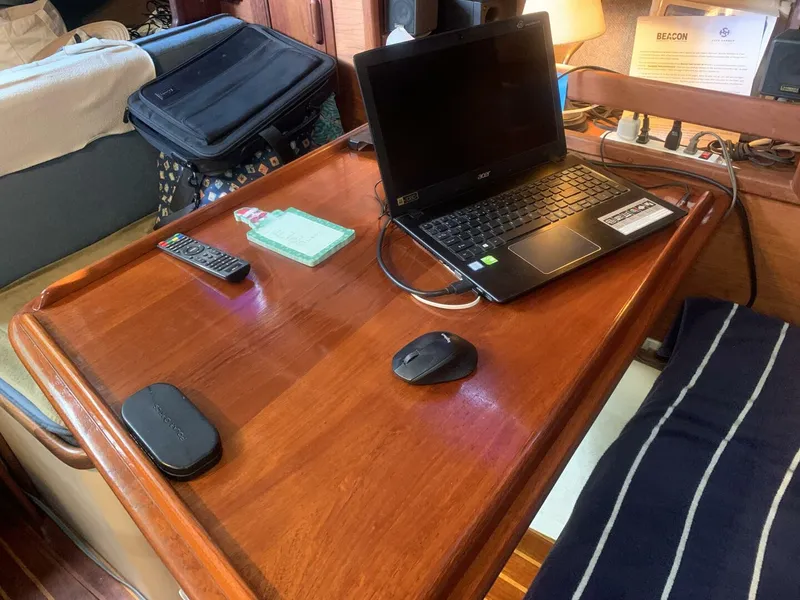 Slide: The Image of Pacific Seacraft Orion 1984 - 5519226