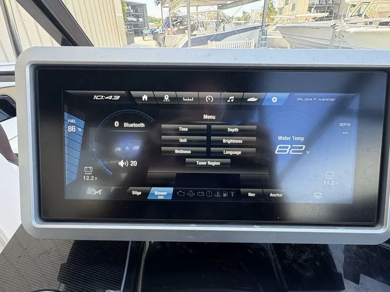 Slide: The Image of Yamaha 252SE 2021 - 5435000