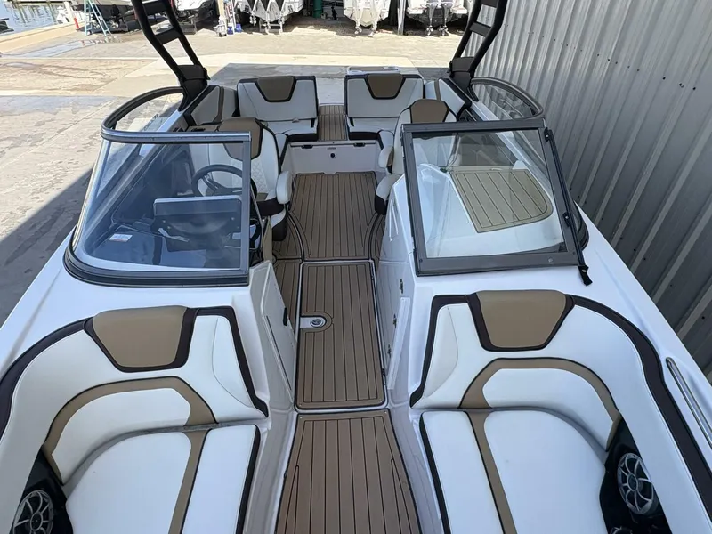 Slide: The Image of Yamaha 252SE 2021 - 5435030