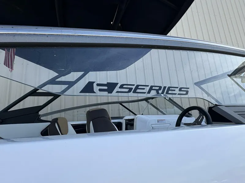 Slide: The Image of Yamaha 252SE 2021 - 5435053