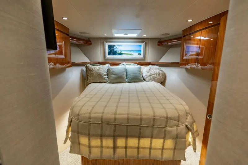 Slide: The Image of 2015 Viking 62 Convertible- Gas Money- VIP Stateroom - 5435617