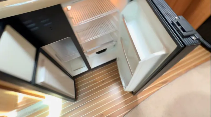 Slide: The Image of Maxum 42 2003 - 5478311