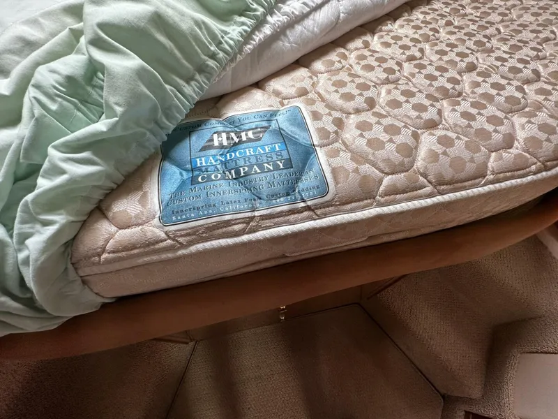 Slide: The Image of Maxum 42 2003 - 5441113