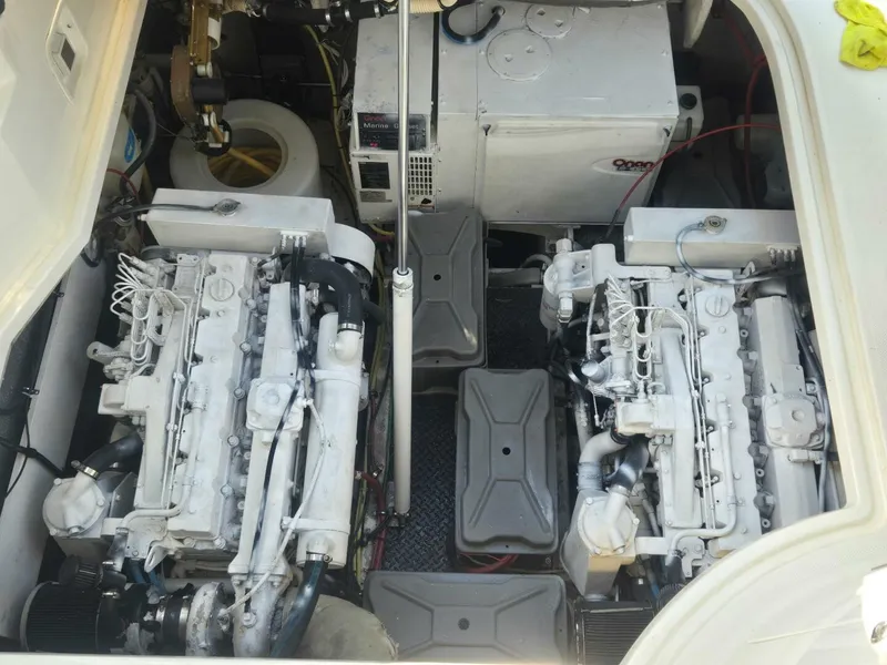 Slide: The Image of Maxum 42 2003 - 5452121