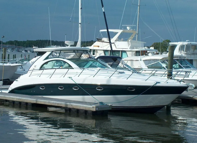 Slide: The Image of Maxum 42 2003 - 5447809