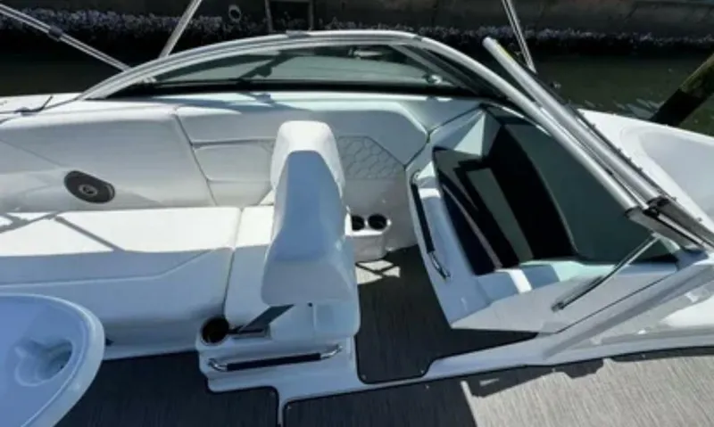 Slide: The Image of Four Winns 20 2022 - 5436435