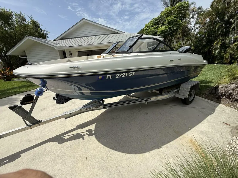 The Image of Bayliner VR4 2019 - 5436604