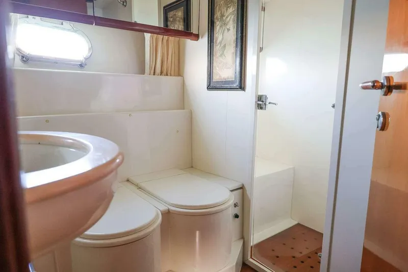 Slide: The Image of Ferretti Yachts 55 Motor Yacht 1998 - 5436377