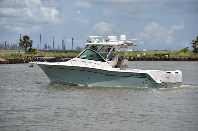 Slide: The Image of 2016 Grady-White 330 Express - 5436979