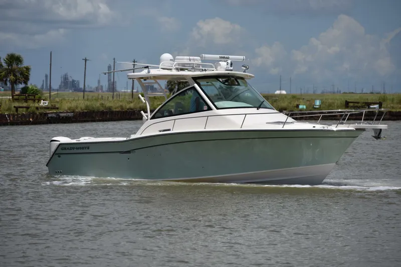 Slide: The Image of 2016 Grady-White 330 Express - 5436988