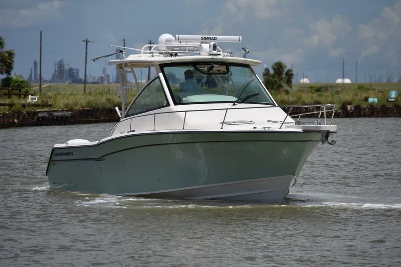 Slide: The Image of 2016 Grady-White 330 Express - 5436990