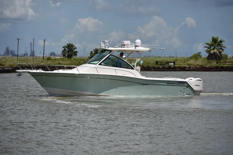 Slide: The Image of 2016 Grady-White 330 Express - 5436996