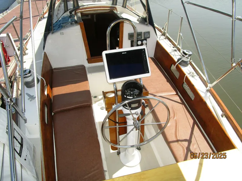 Slide: The Image of 40' Bristol cockpit forward - 5437092