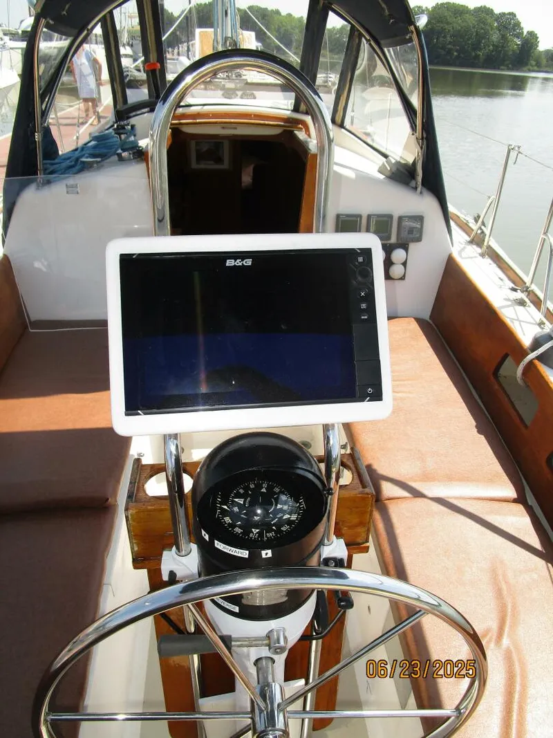 Slide: The Image of 40' Bristol cockpit helm - 5437096