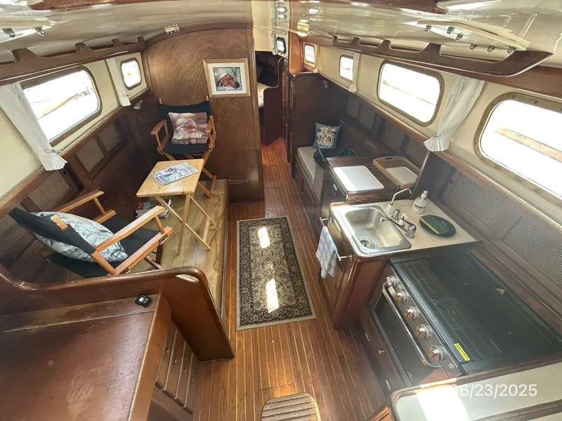 Slide: The Image of 40' Bristol salon forward - 5437126