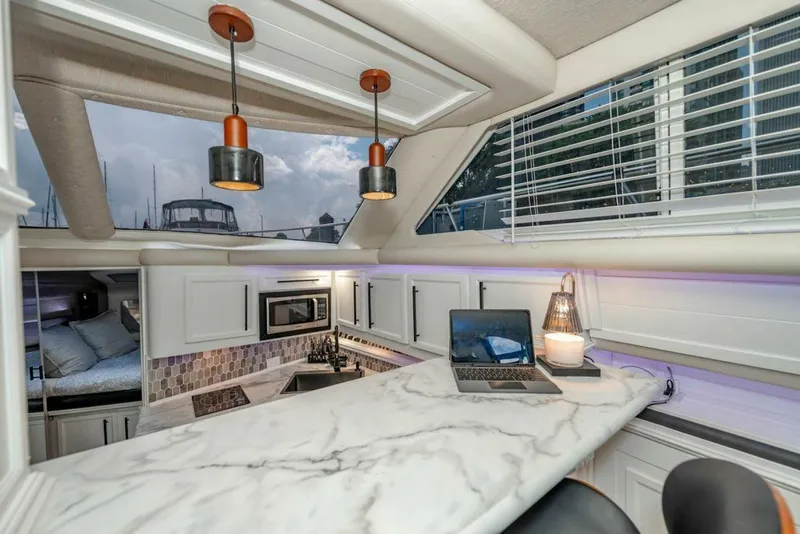 Slide: The Image of Cruisers 3850 Aft Cabin 1991 - 5450237