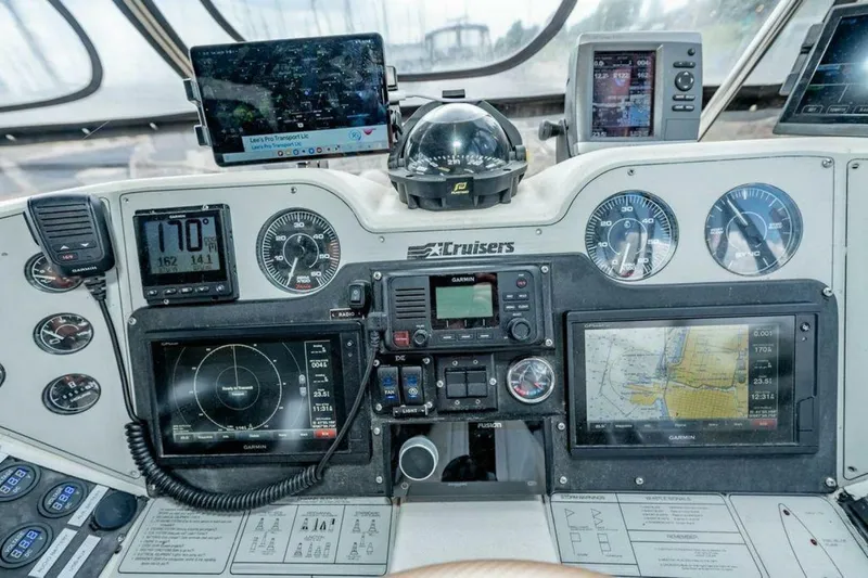 Slide: The Image of Cruisers 3850 Aft Cabin 1991 - 5450252