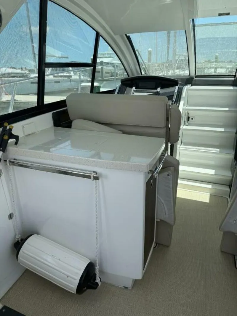 Slide: The Image of Monterey 360 Sport Coupe 2016 - 5437624