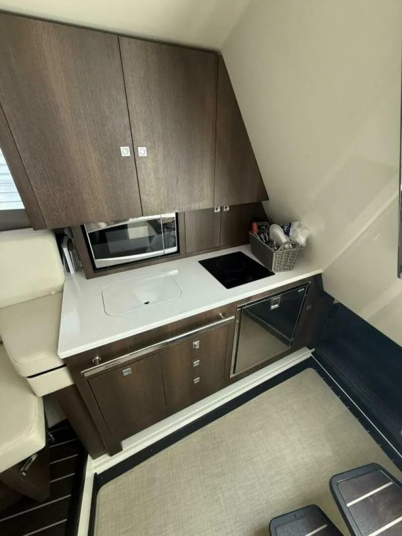 Slide: The Image of Monterey 360 Sport Coupe 2016 - 5437648