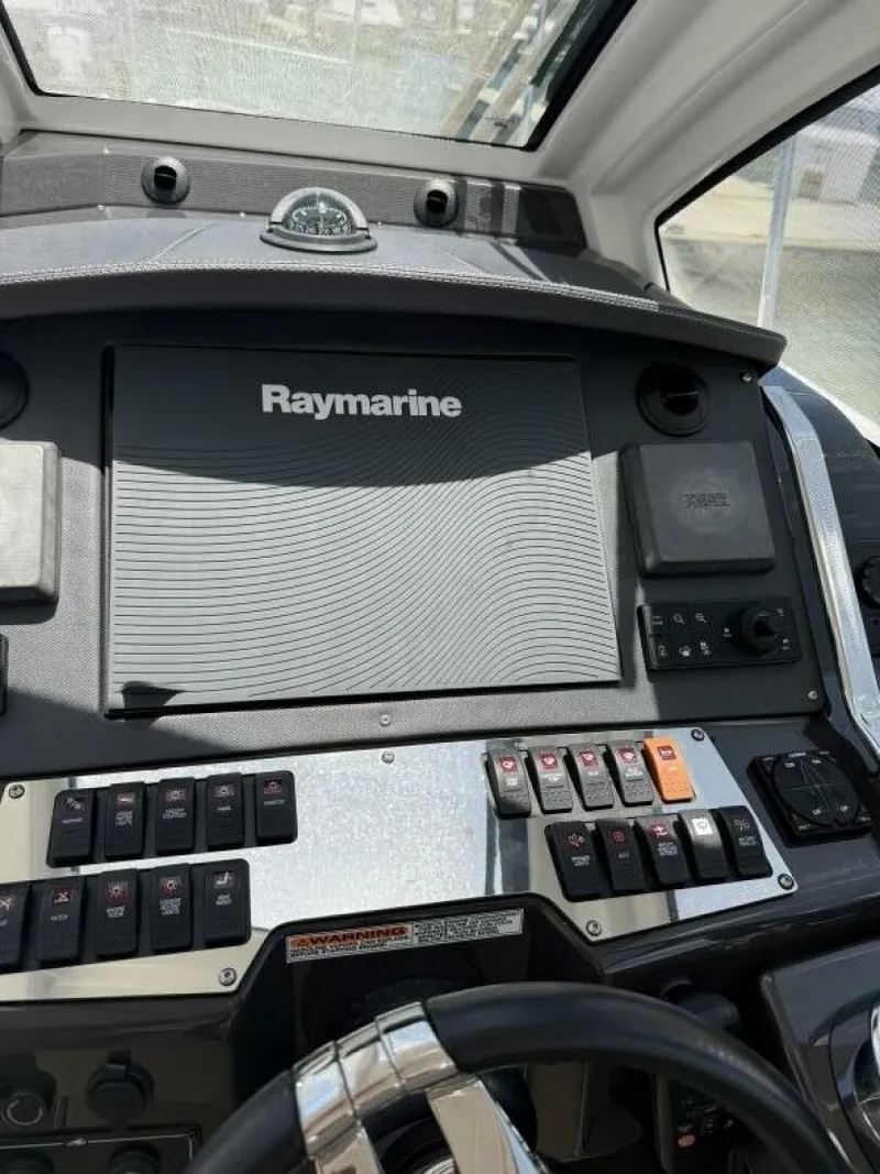 Slide: The Image of Monterey 360 Sport Coupe 2016 - 5437646