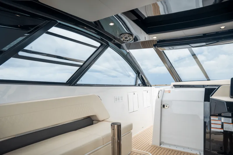 Slide: The Image of Cruisers 50GLS OB 2026 - 5585940