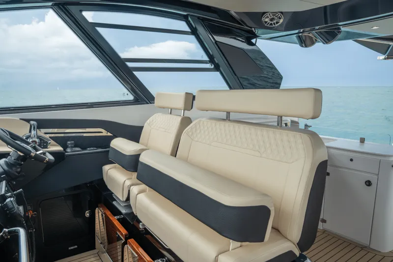 Slide: The Image of Cruisers 50GLS OB 2026 - 5585958