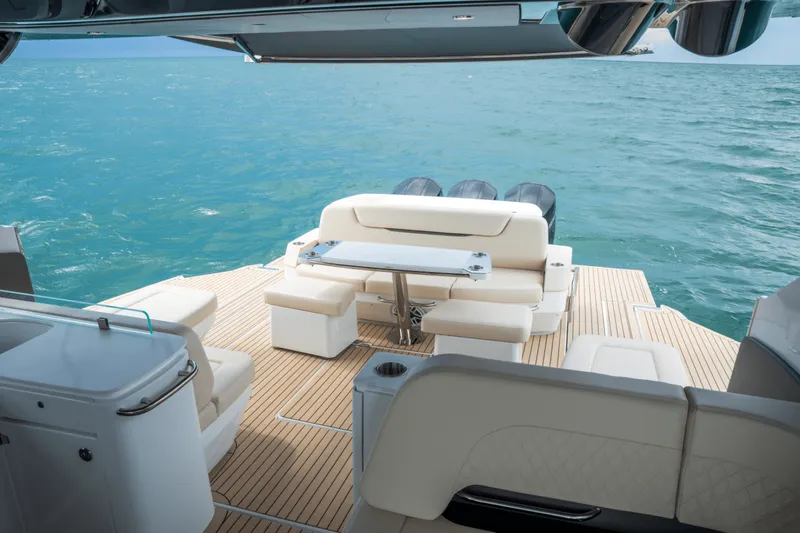 Slide: The Image of Cruisers Yachts 50GLS OB 2026 - 5585927