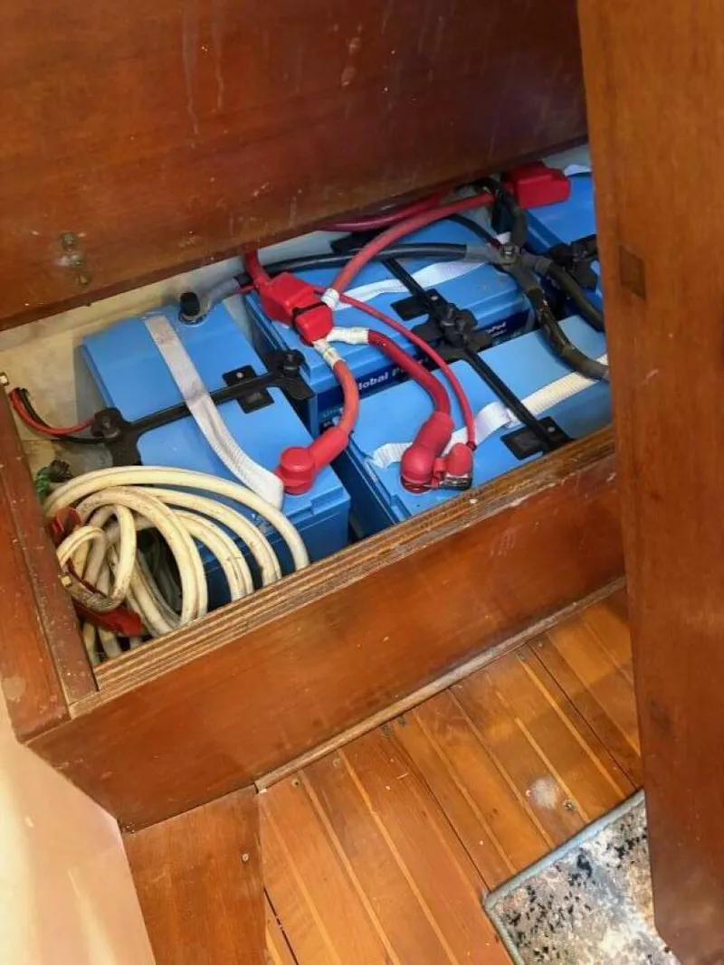 Slide: The Image of Cheoy Lee Aft Cockpit 1980 - 5439119