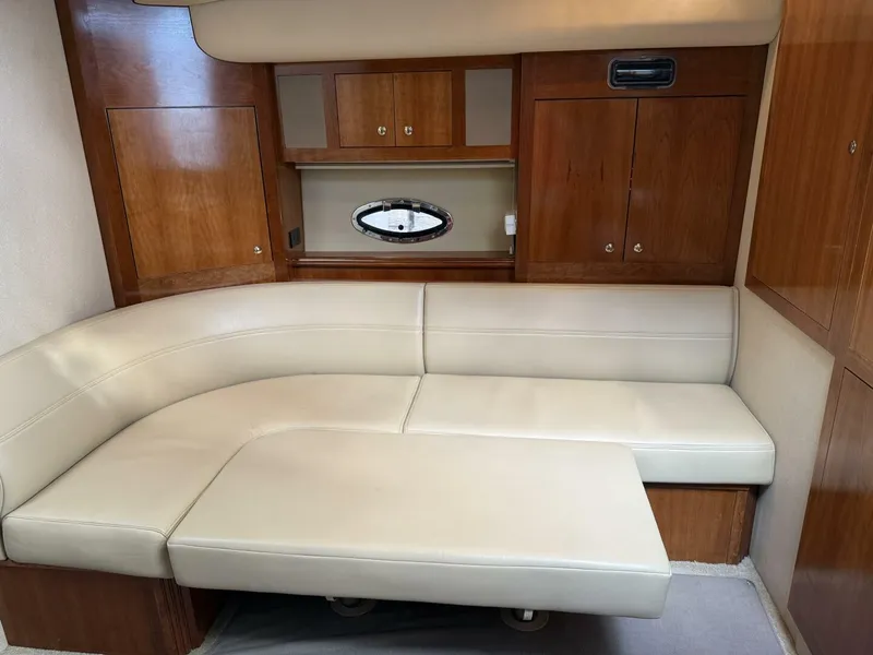 Slide: The Image of Cruisers Yachts 400 Express 2003 - 5444264