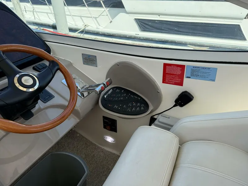 Slide: The Image of Cruisers Yachts 400 Express 2003 - 5444255