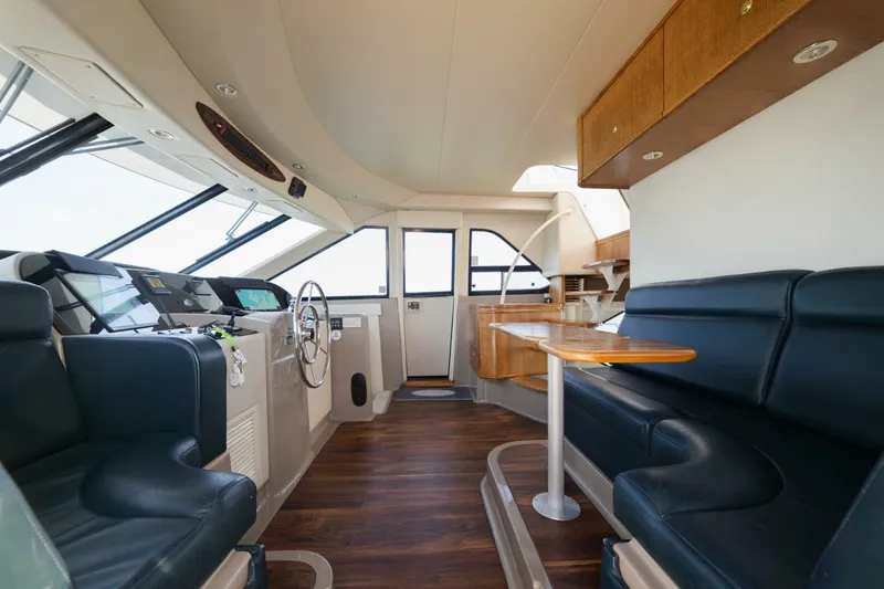 Slide: The Image of Bayliner 5788 1999 - 5438073