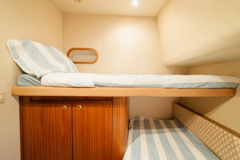 Slide: The Image of Bayliner 5788 1999 - 5438093