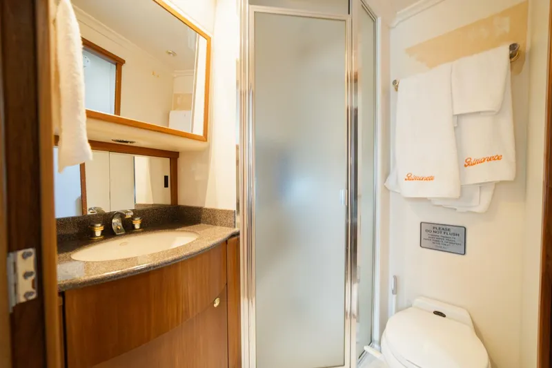 Slide: The Image of Bayliner 5788 1999 - 5438094