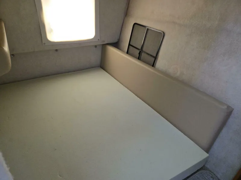 Slide: The Image of Bayliner 289 EC 2005 - 5440151