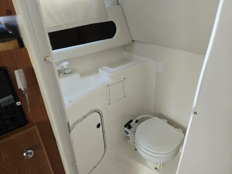 Slide: The Image of Bayliner 289 EC 2005 - 5440145