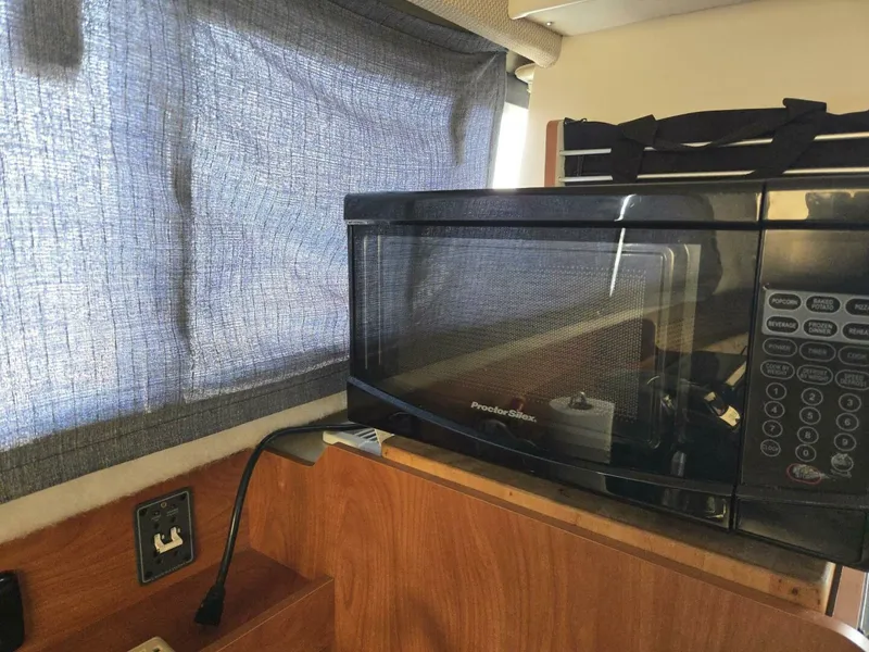 Slide: The Image of Bayliner 289 EC 2005 - 5440143