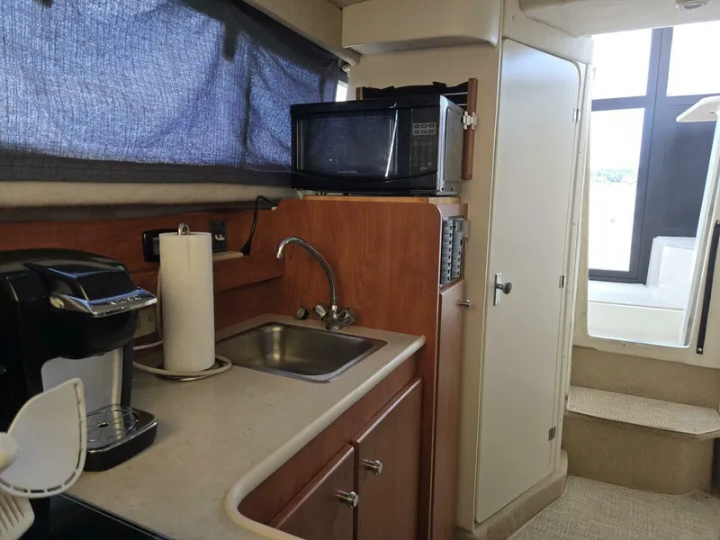 Slide: The Image of Bayliner 289 EC 2005 - 5440148