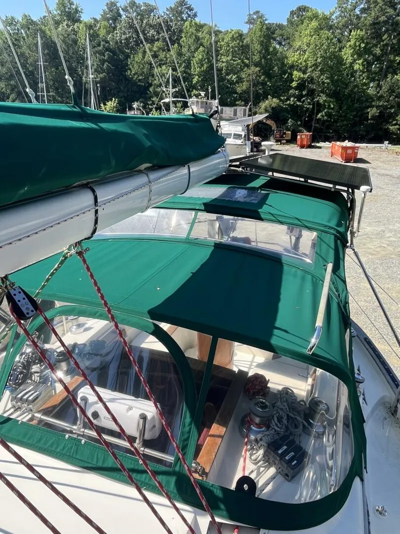 Slide: The Image of Pacific Seacraft 40 1996 - 5457089