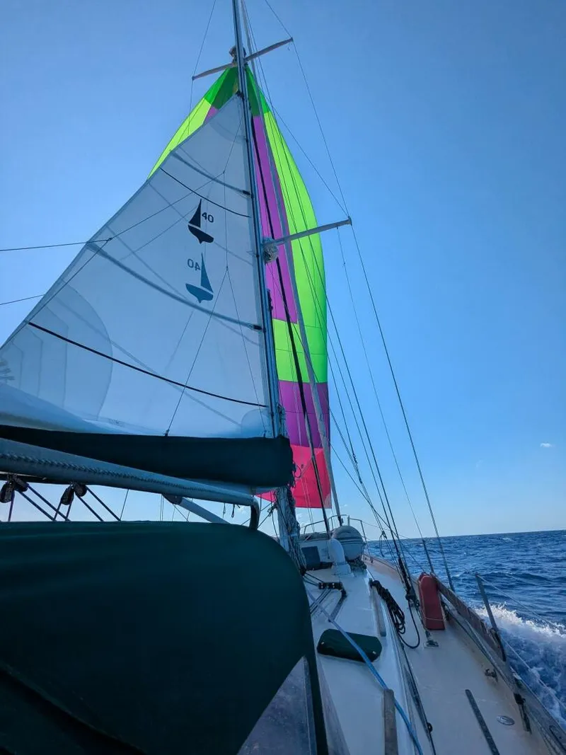 Slide: The Image of Pacific Seacraft 40 1996 - 5438654