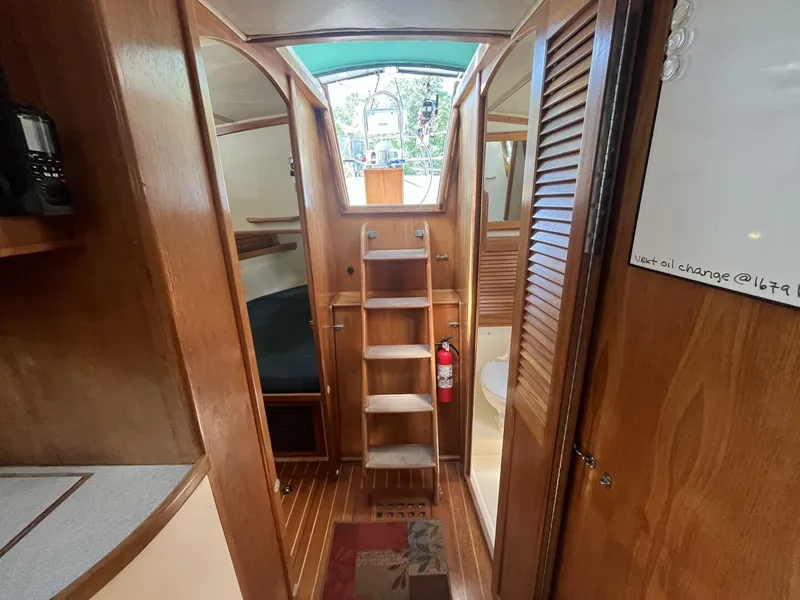 Slide: The Image of Pacific Seacraft 40 1996 - 5457111