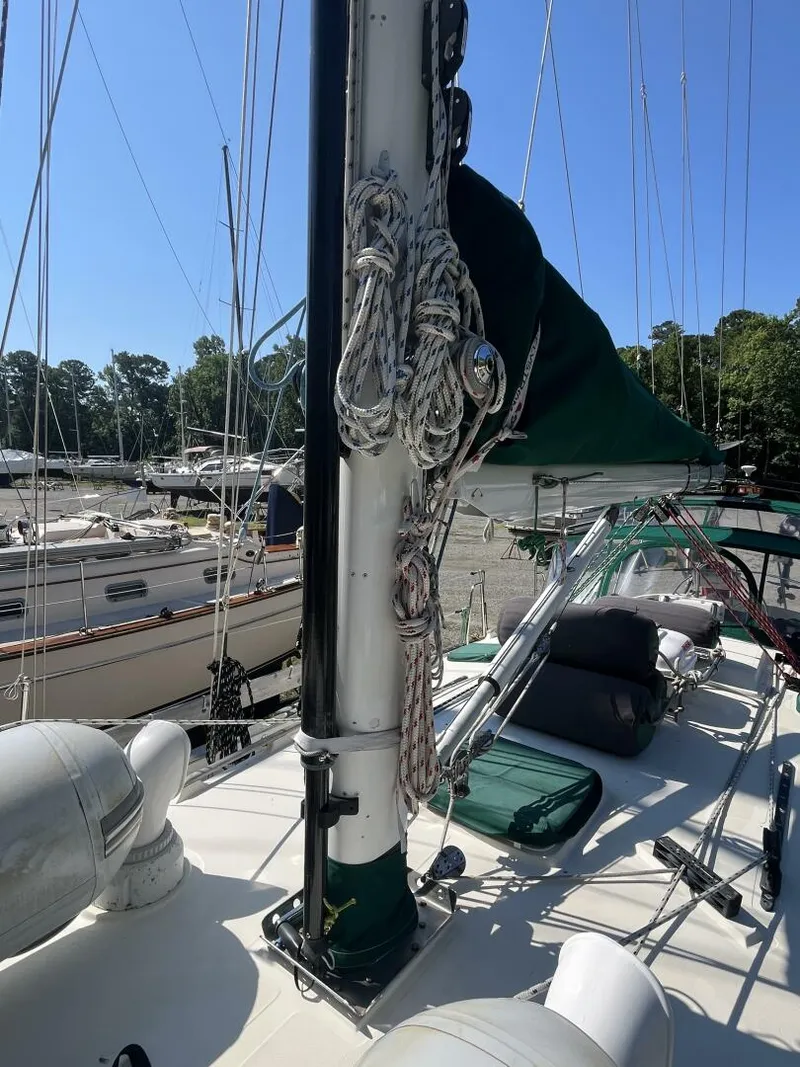 Slide: The Image of Pacific Seacraft 40 1996 - 5457137