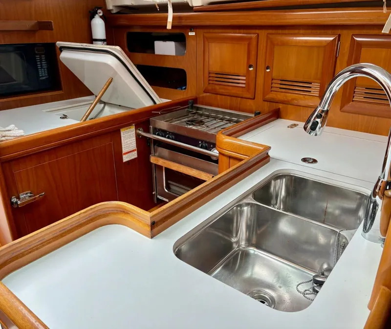 Slide: The Image of Beneteau 361 2001 - 5438738