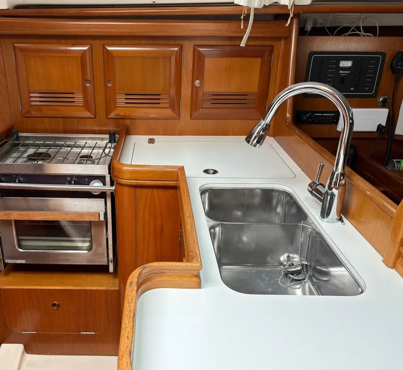 Slide: The Image of Beneteau 361 2001 - 5438739