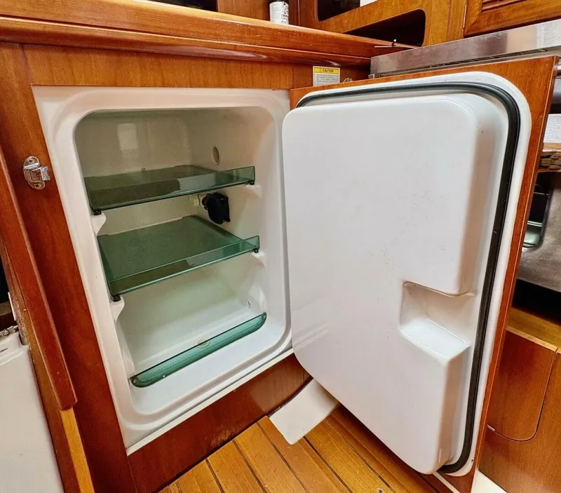 Slide: The Image of Beneteau 361 2001 - 5438754