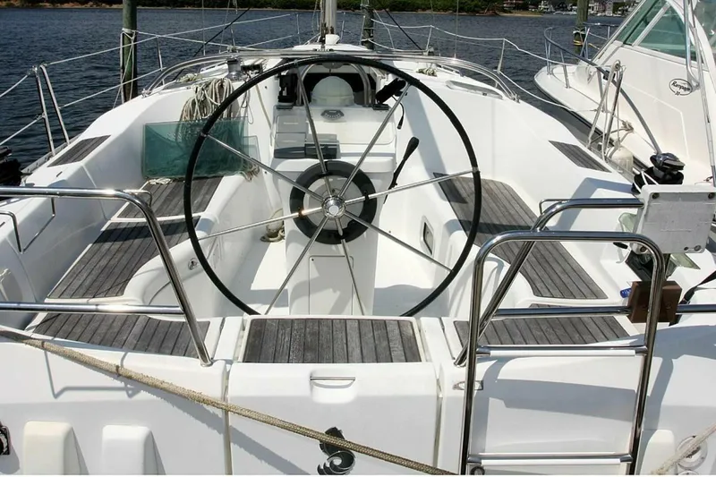 Slide: The Image of Beneteau 361 2001 - 5438758