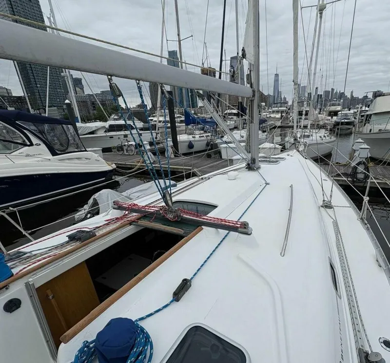 Slide: The Image of Beneteau 361 2001 - 5438760